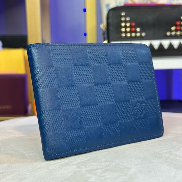 LOUIS VUITTON Damier Infini Multiple Wallet Neptune - Picture 2 of 14